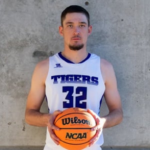 Gavin Rhoades