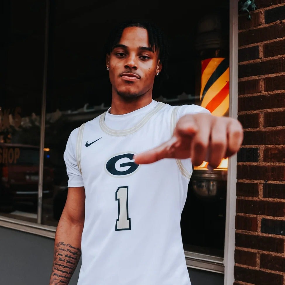 Isaiah Henry