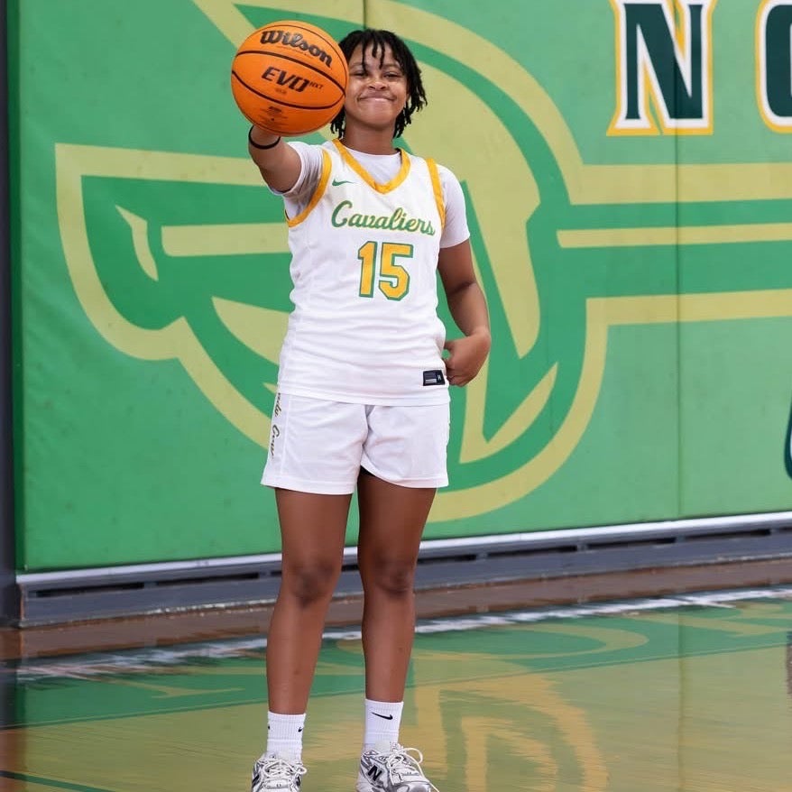 Essence Robinson mugshot