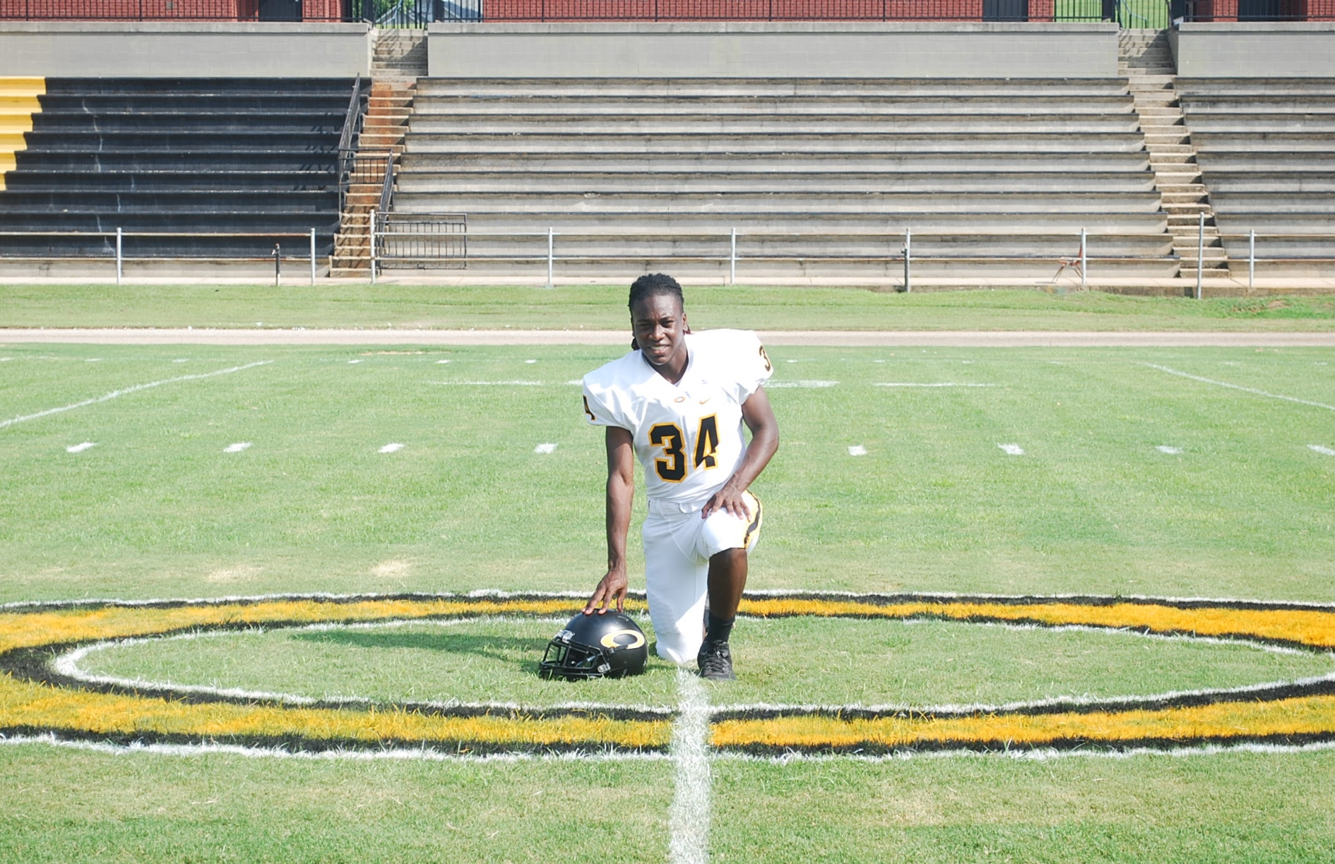 Dacarmeyen Hines