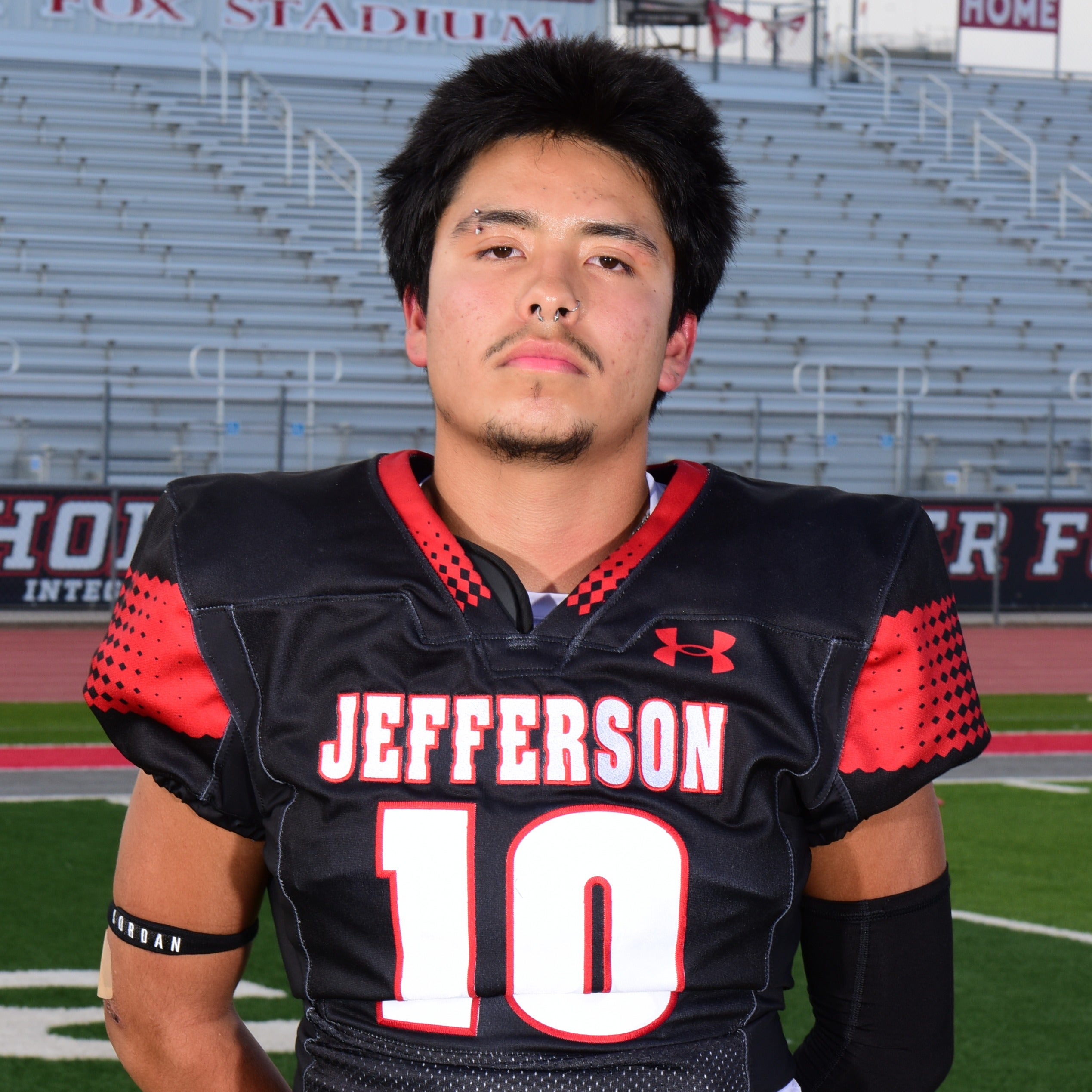 Isaac Flores