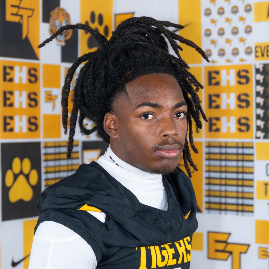 Khador’E Davis mugshot