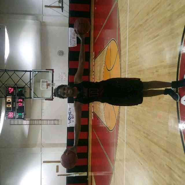 Jakaya Holsey