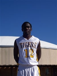 Chaquille Lewis