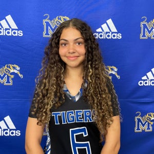 Analia Linett mugshot