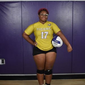 Devaria Dunston