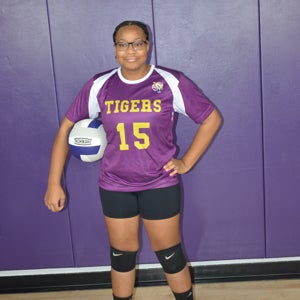 Kyla  Dennis mugshot