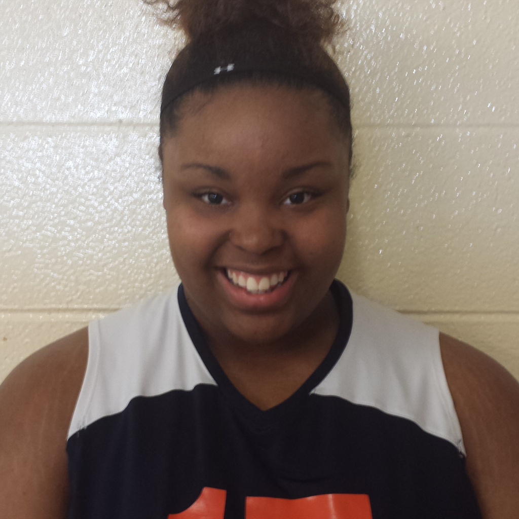Niyah Hall