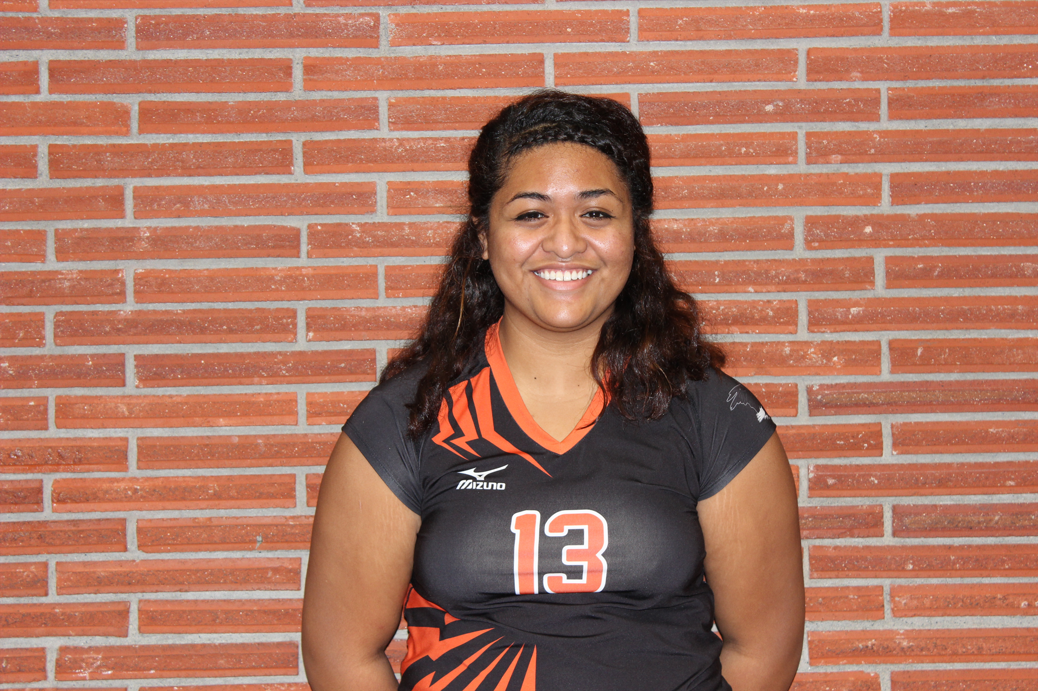 Ashlee Tua
