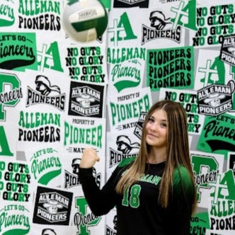 Izzy Schneider