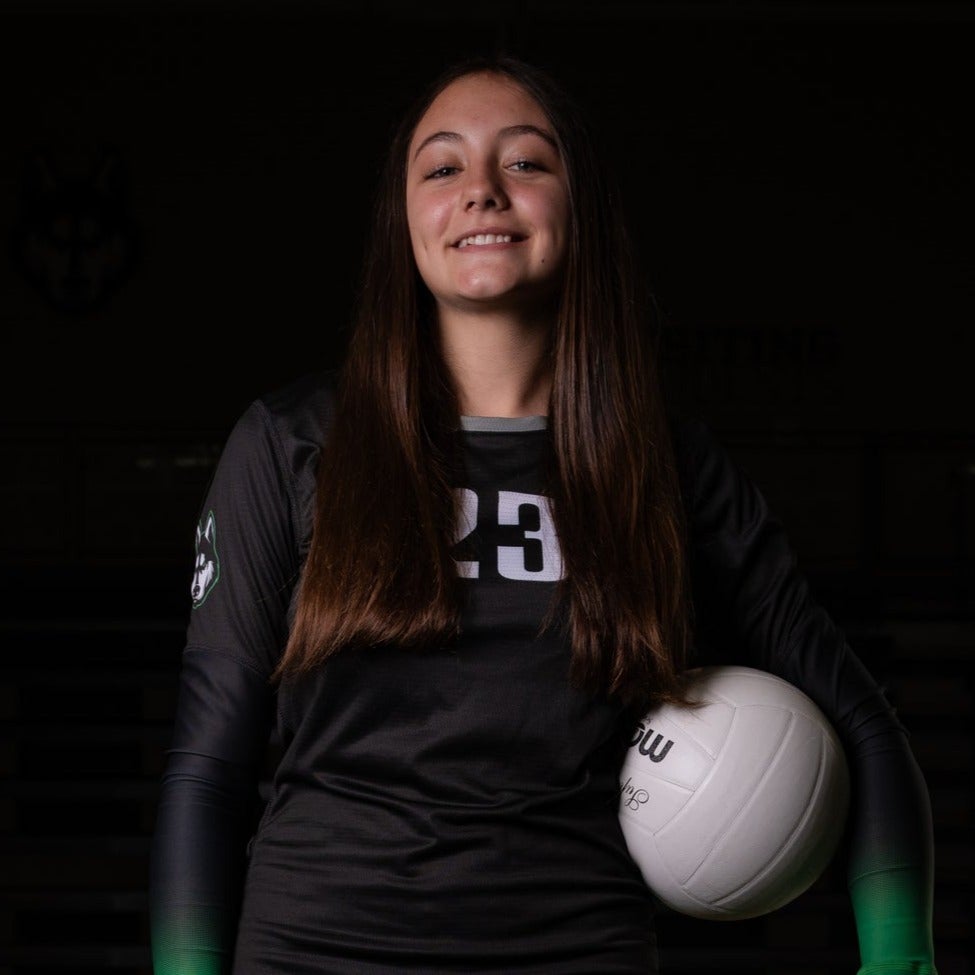 Kinley Woodmansee-Ottenstein