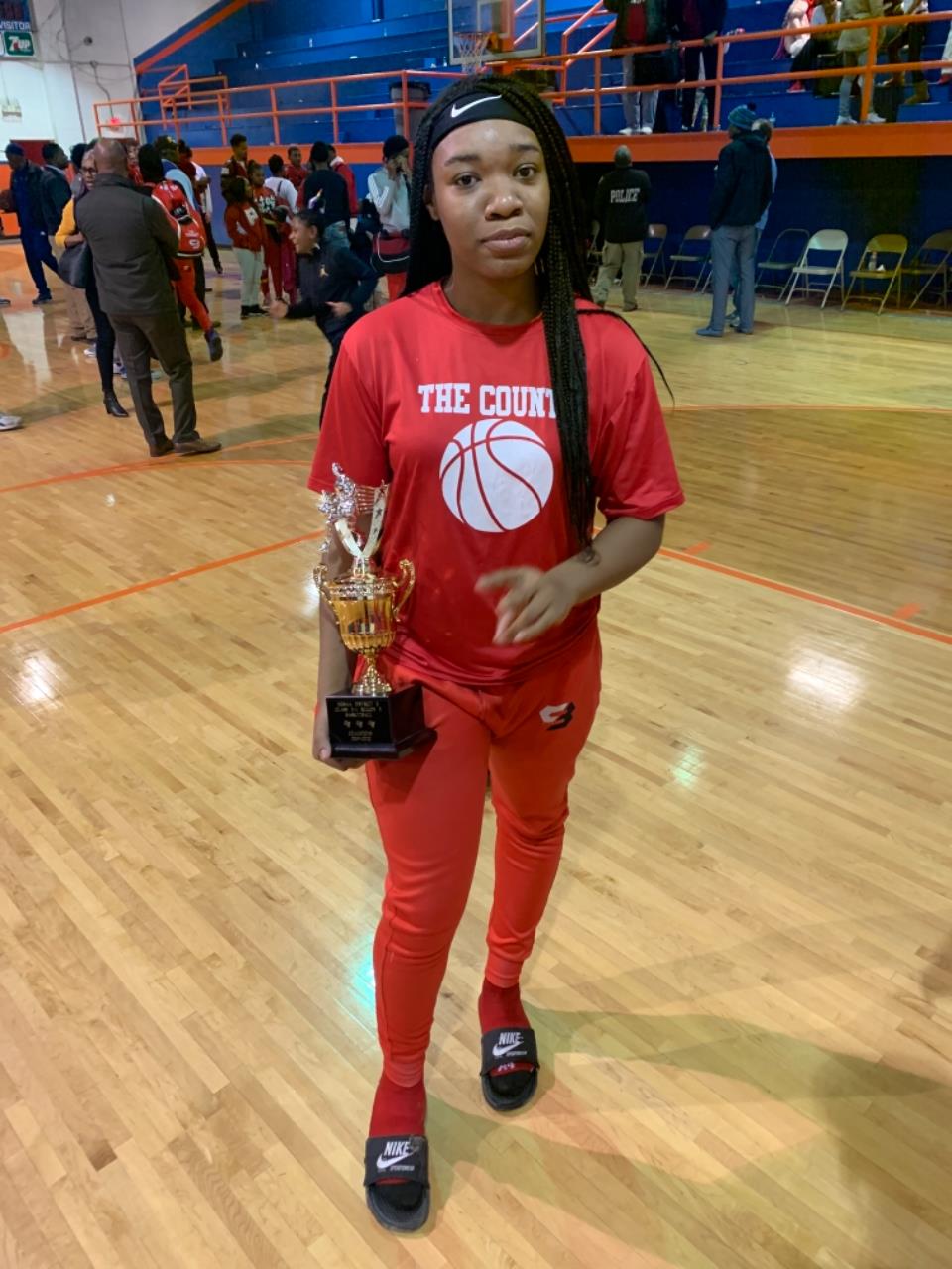 T'yana McClenton mugshot