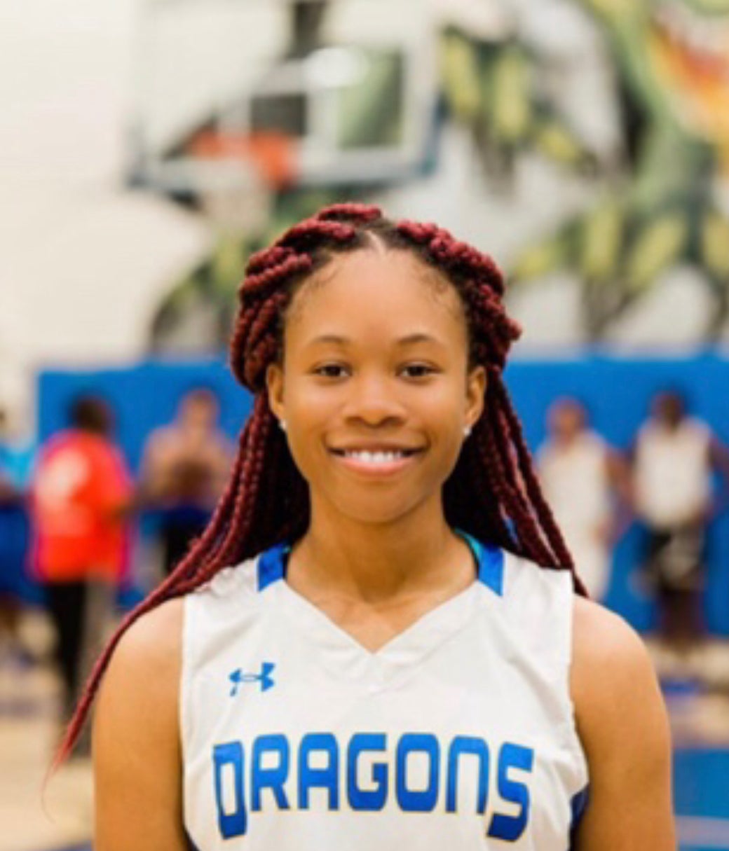 Zanalyiah Hutchinson