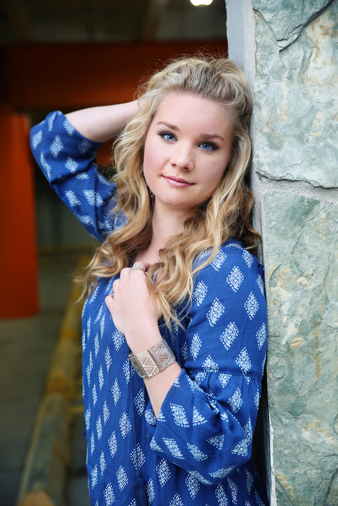 Kendra Woodland