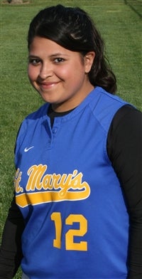 Amanda Pozos