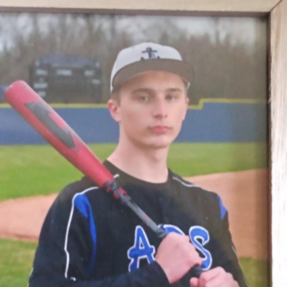 Ethan Burchett mugshot
