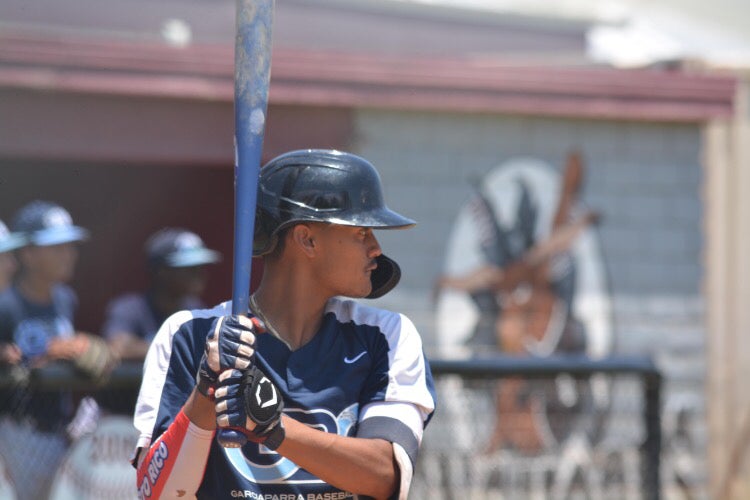 Daniel  Leon