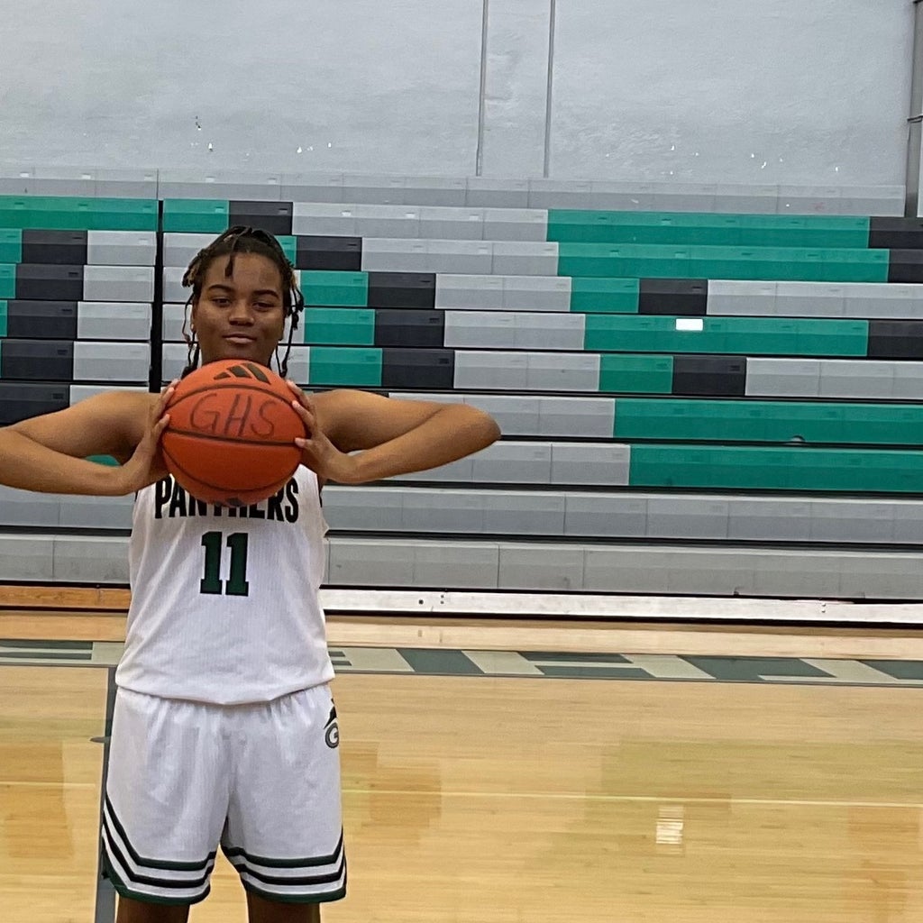 Lyniah Watson mugshot