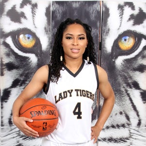 Layla Hampton mugshot