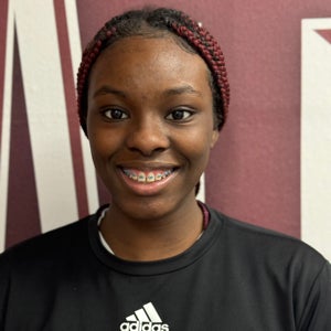 Iryonnia Lewis mugshot