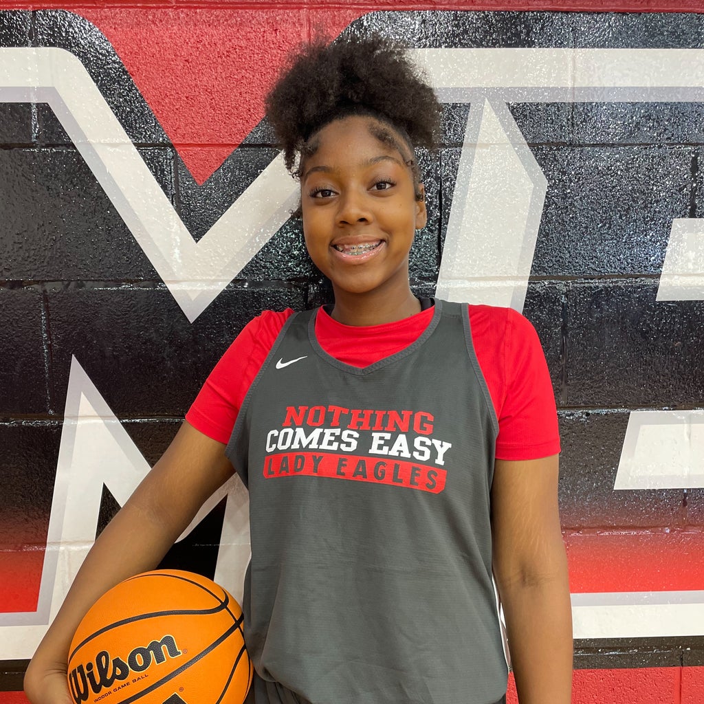 Kyndal Holloway mugshot