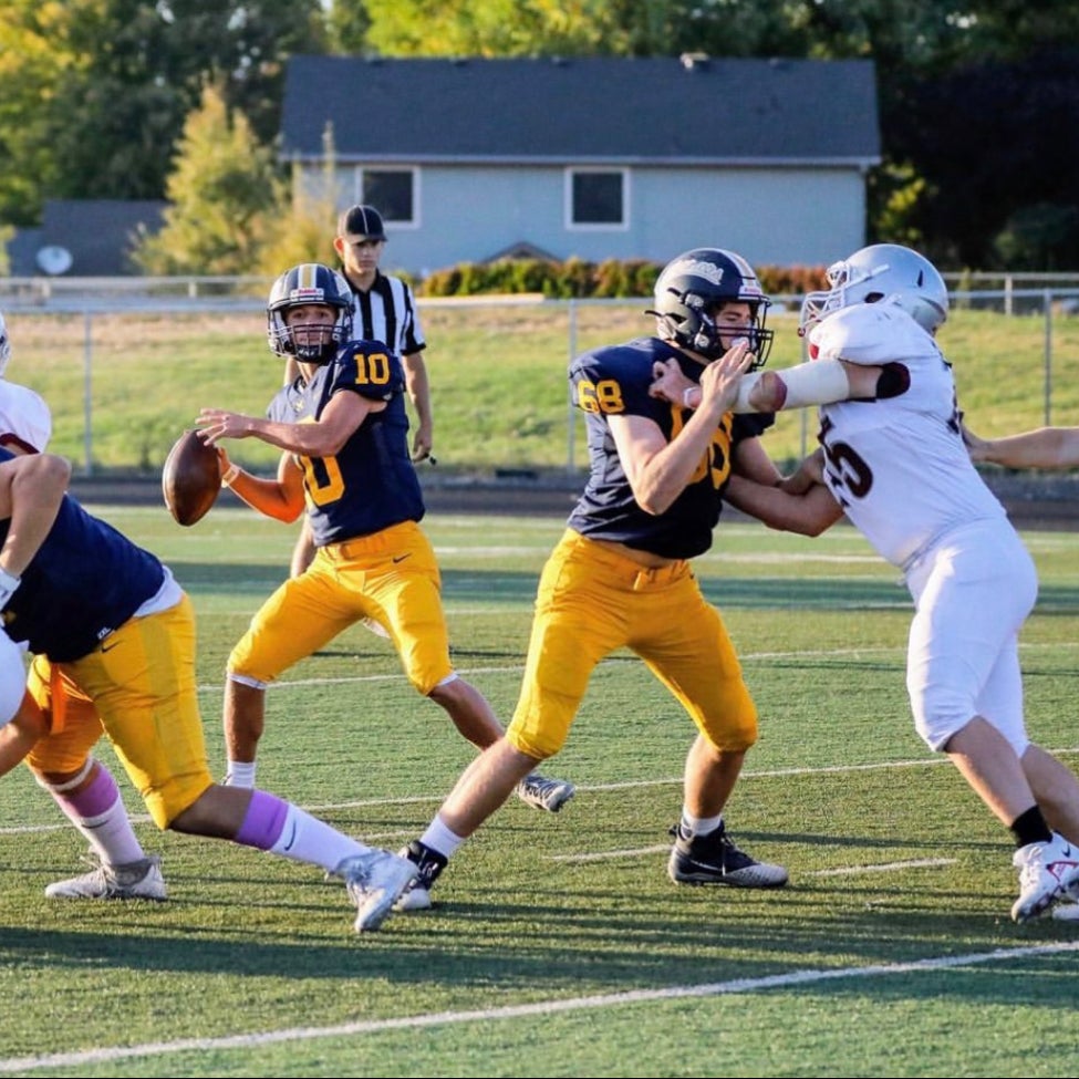 Meridian Football Roster (202223)