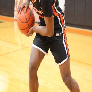 Clyde'Darrious  Hall mugshot