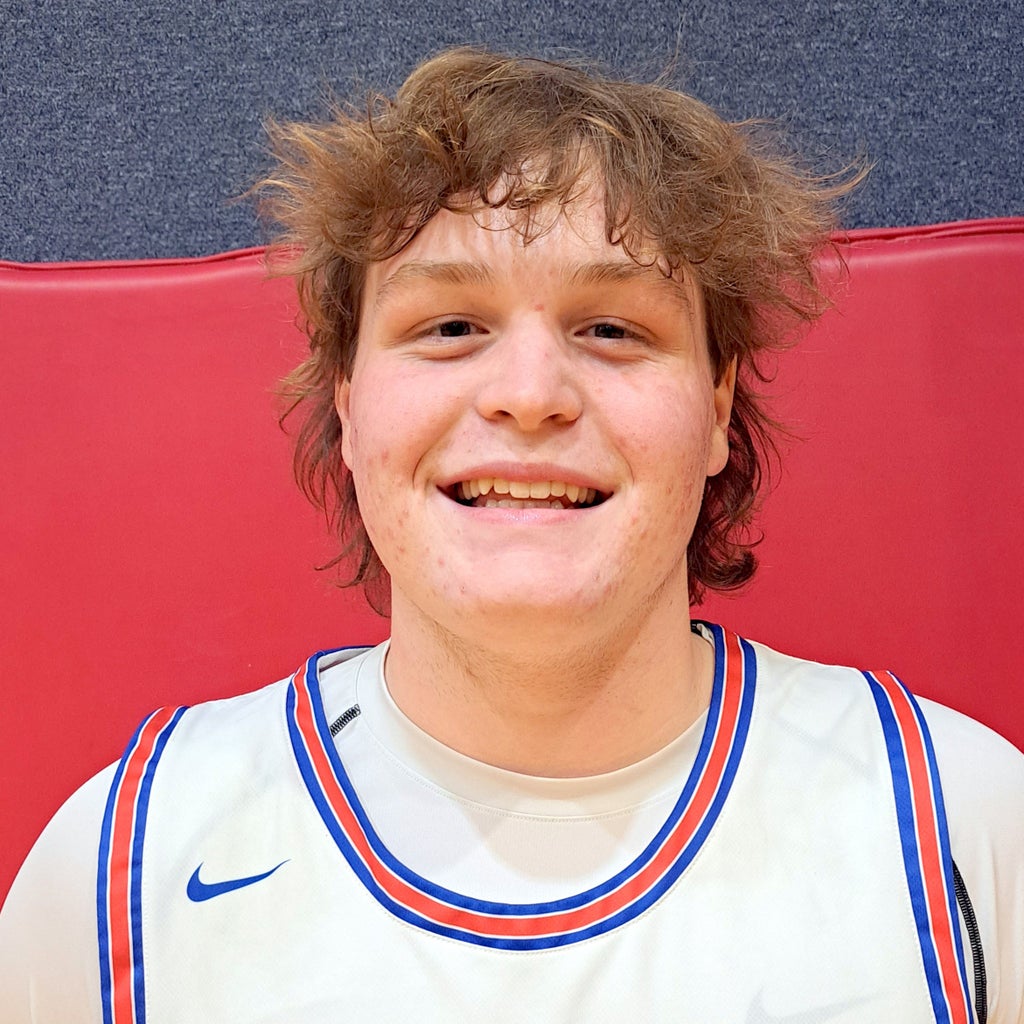 Carlinville Basketball Roster (202324)