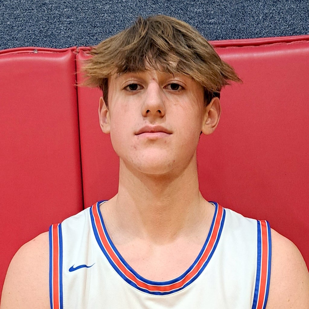 Carlinville Basketball Roster (202324)