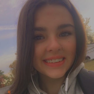 Chloee Long