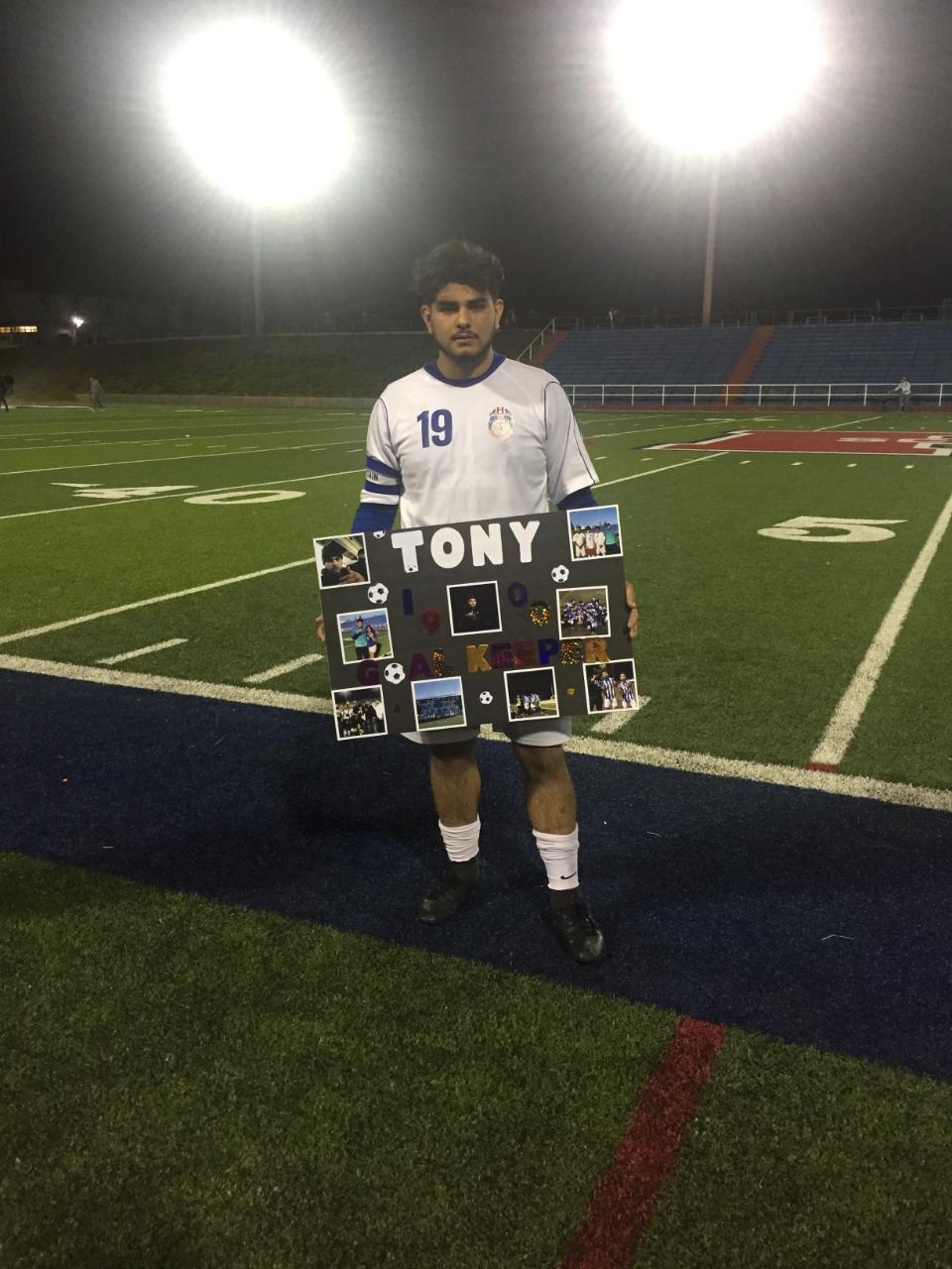 Anthony Hernandez