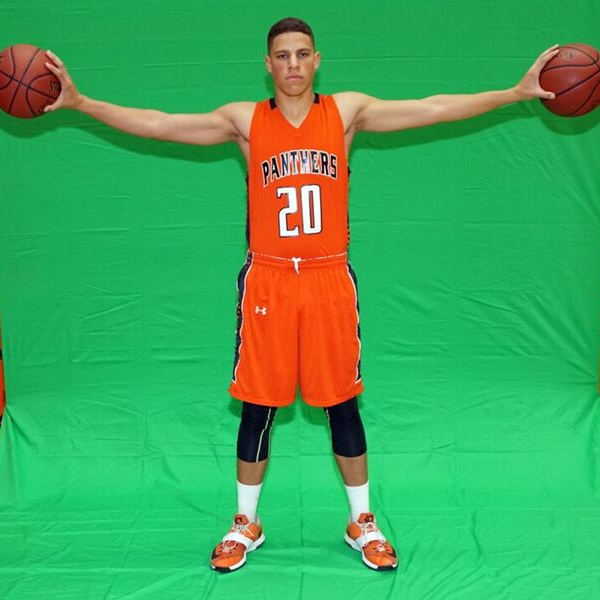 Isaiah Steele mugshot