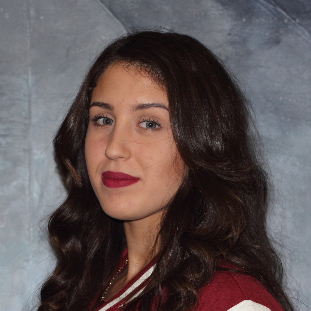 Yesenia Nieves
