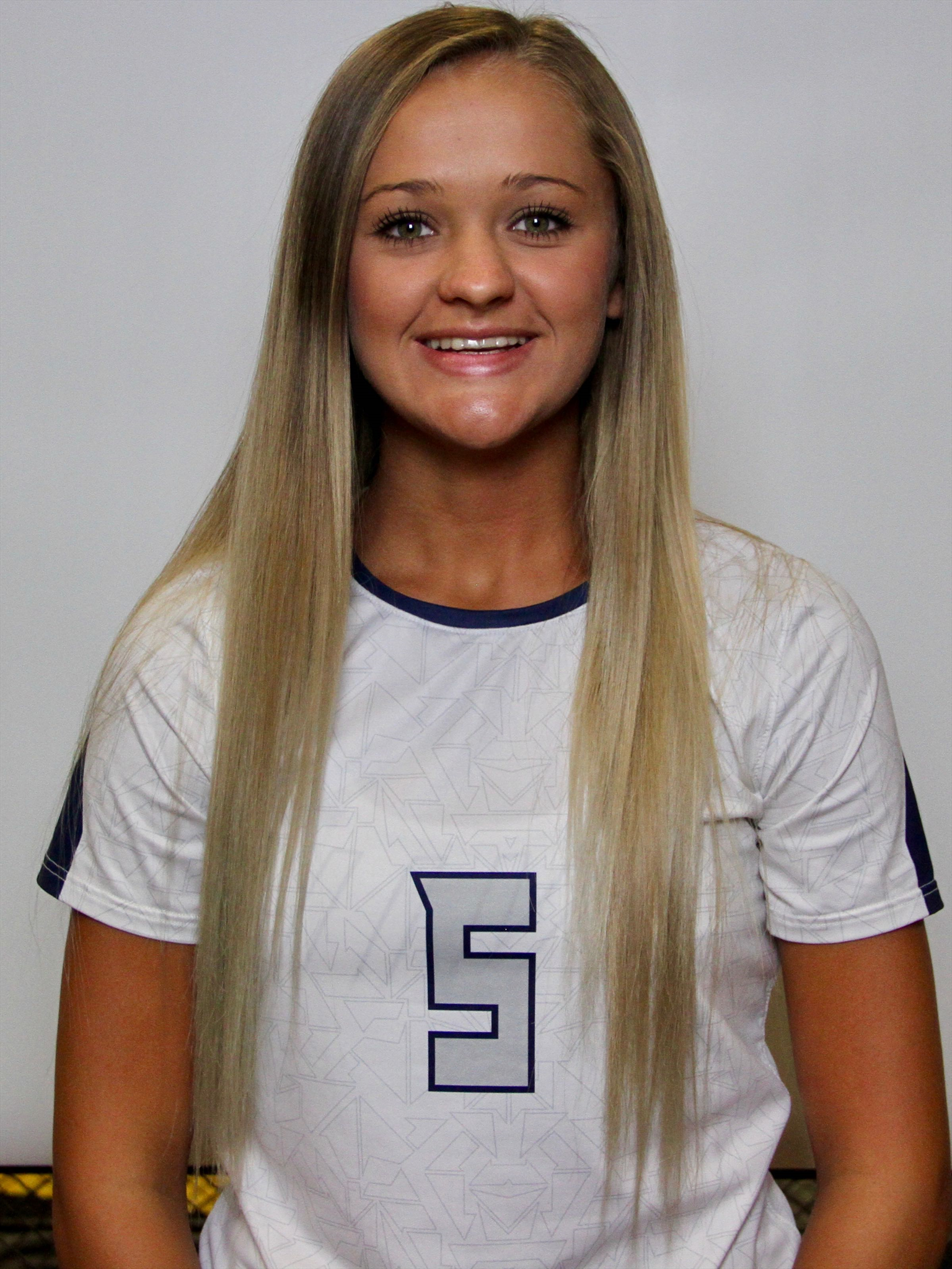 Kelsie Oxnam