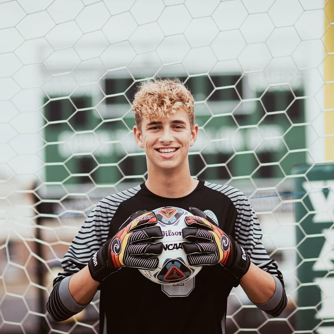 Evan Dippon