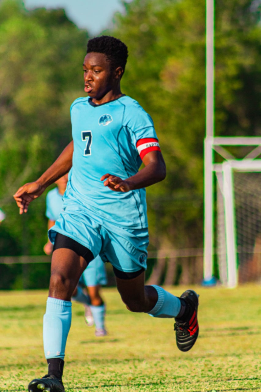 Tomiwa Bello