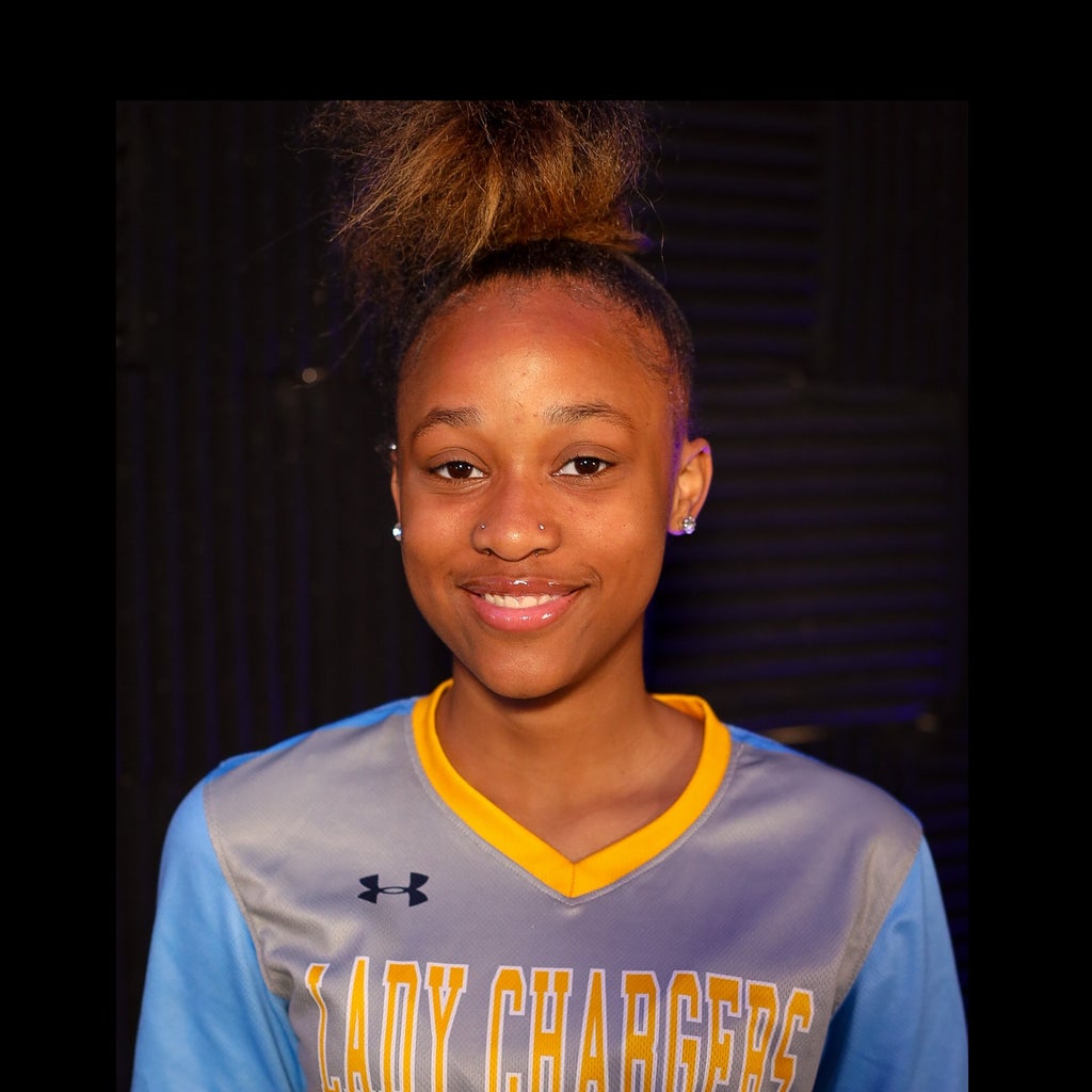 Lindasia  McNeely 