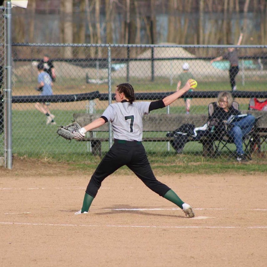 Brooke  Hoskins 