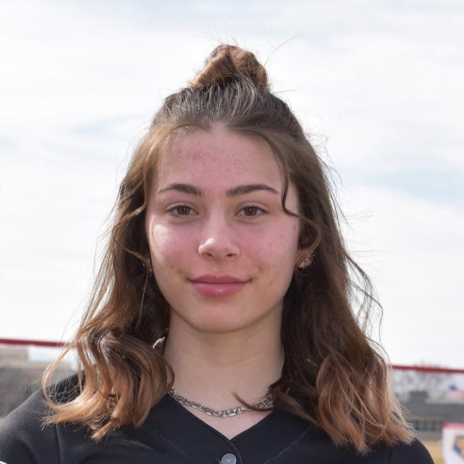 Mia Debois