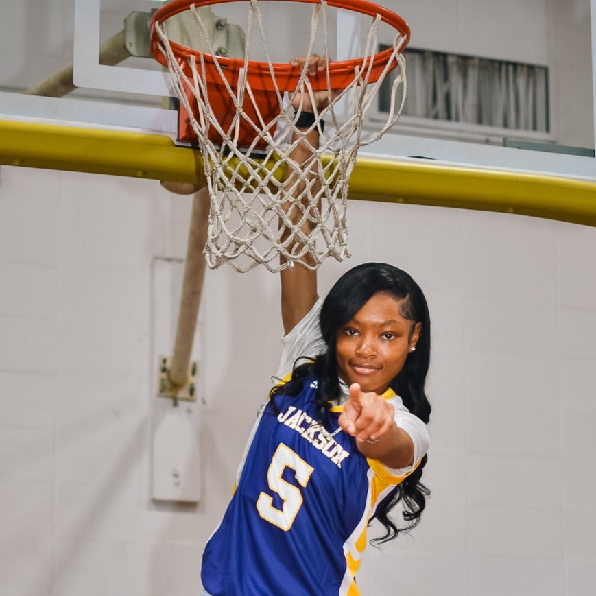Cynia Wright