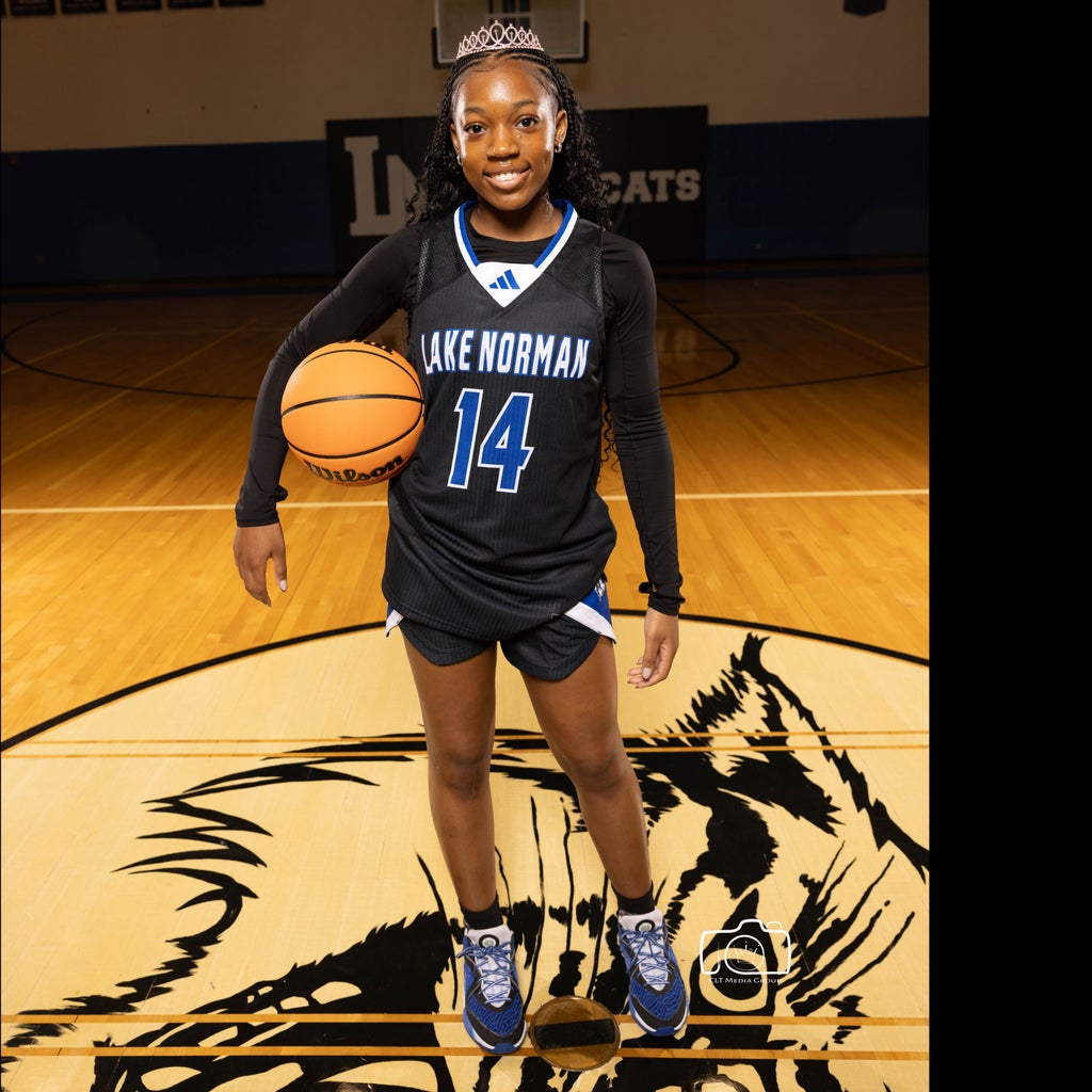 Ariana Williams
