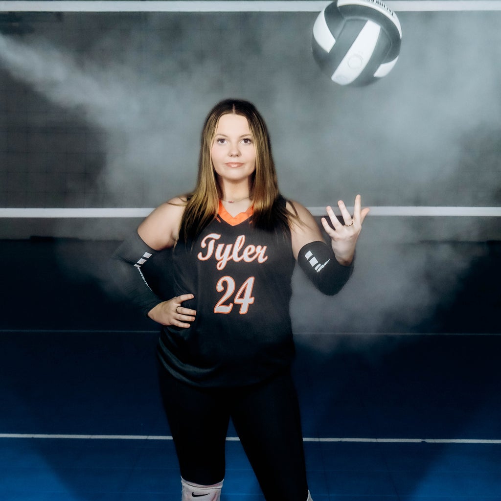 Elliana Donally mugshot