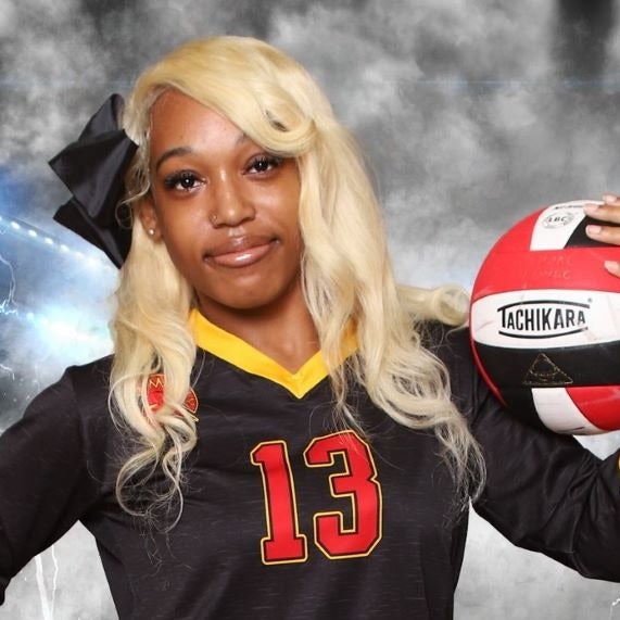 Daviona Holloway mugshot