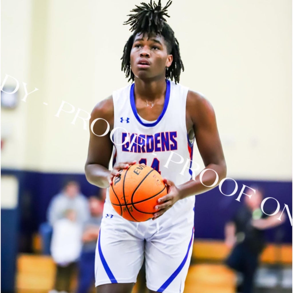 Shavon M Birch