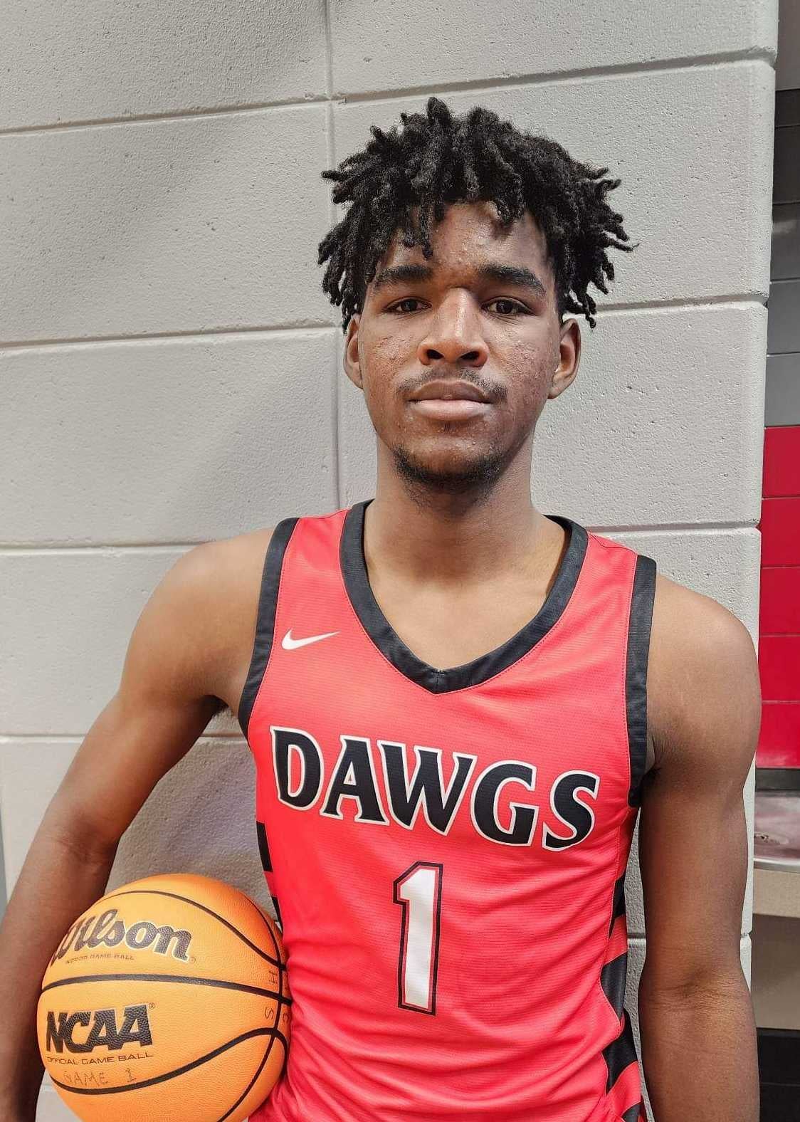 Derrick Lester mugshot