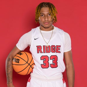 Isaiah  Bragg 