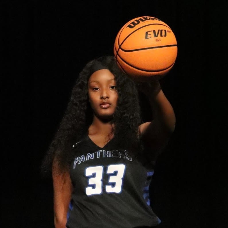 Kiarra Thompson