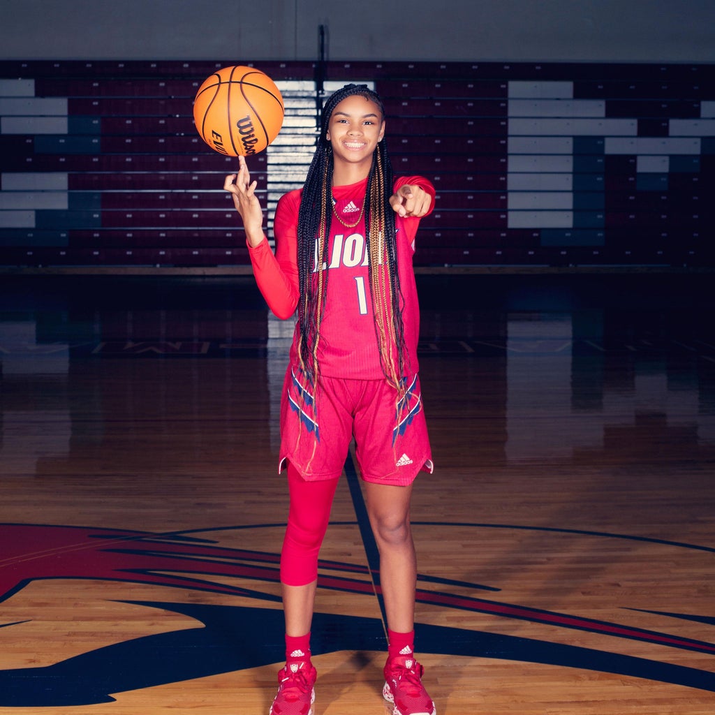 Ta'Niyah  Davis