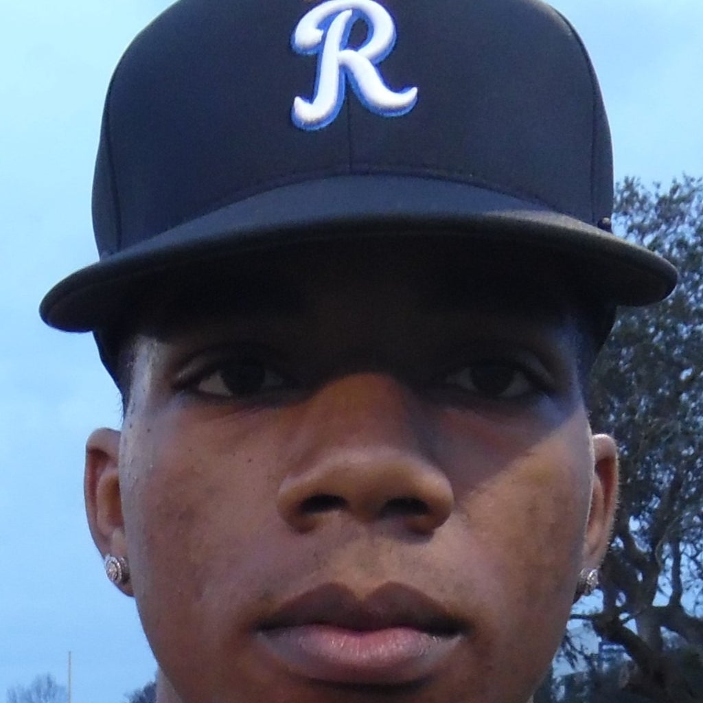 Omari Hinton mugshot
