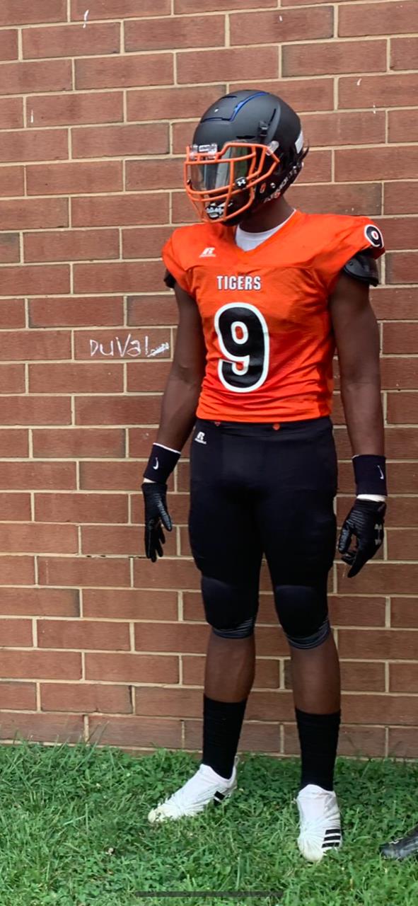 Rj Davis